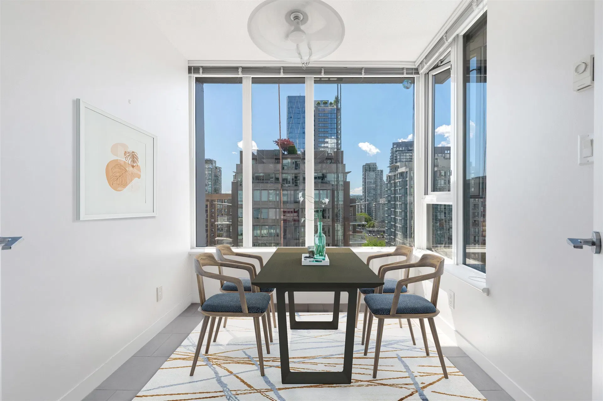 Photo 3 of 16 at #1708 – 1001 Richards Street