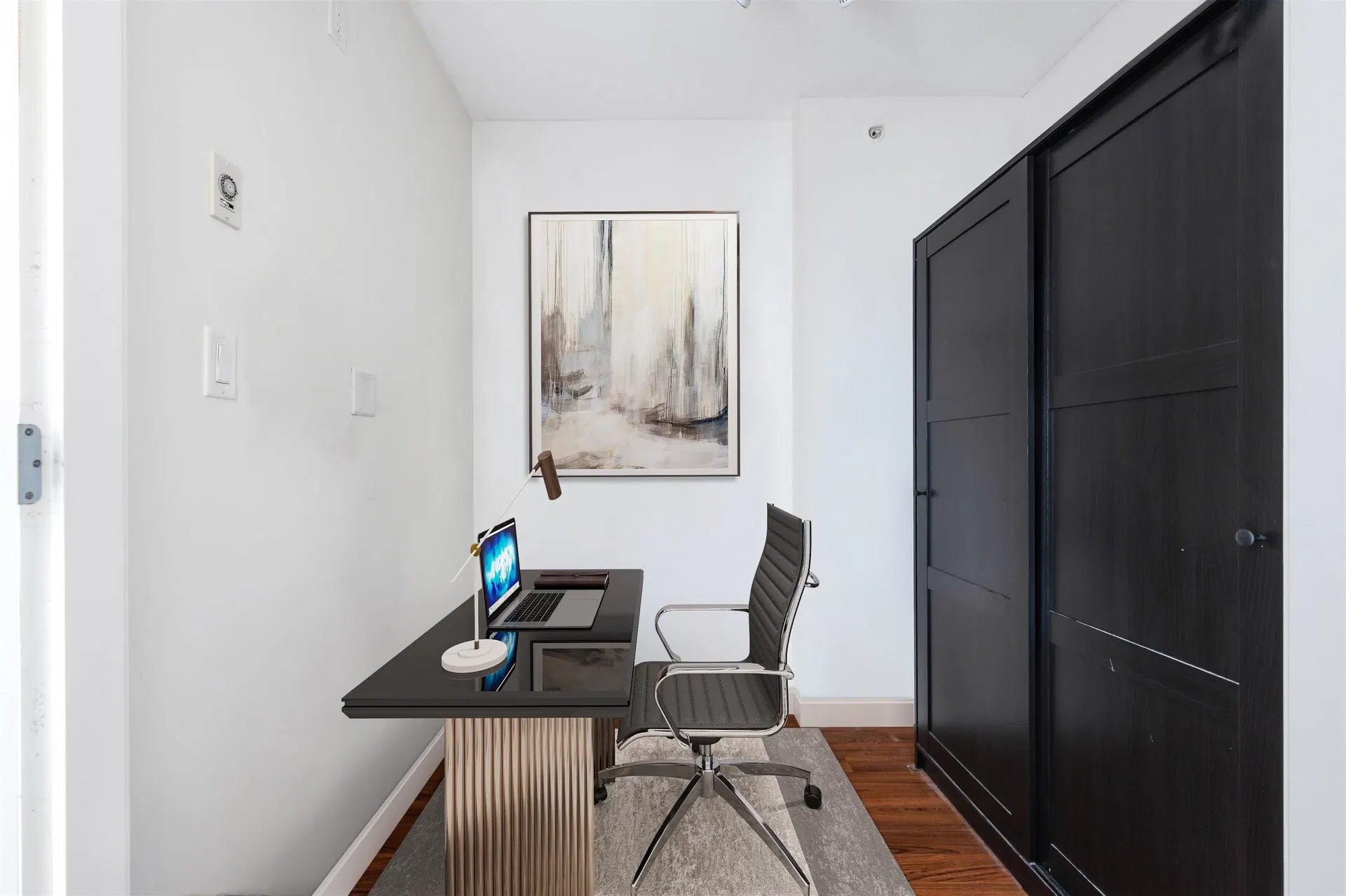 Photo 5 of 16 at #1708 – 1001 Richards Street