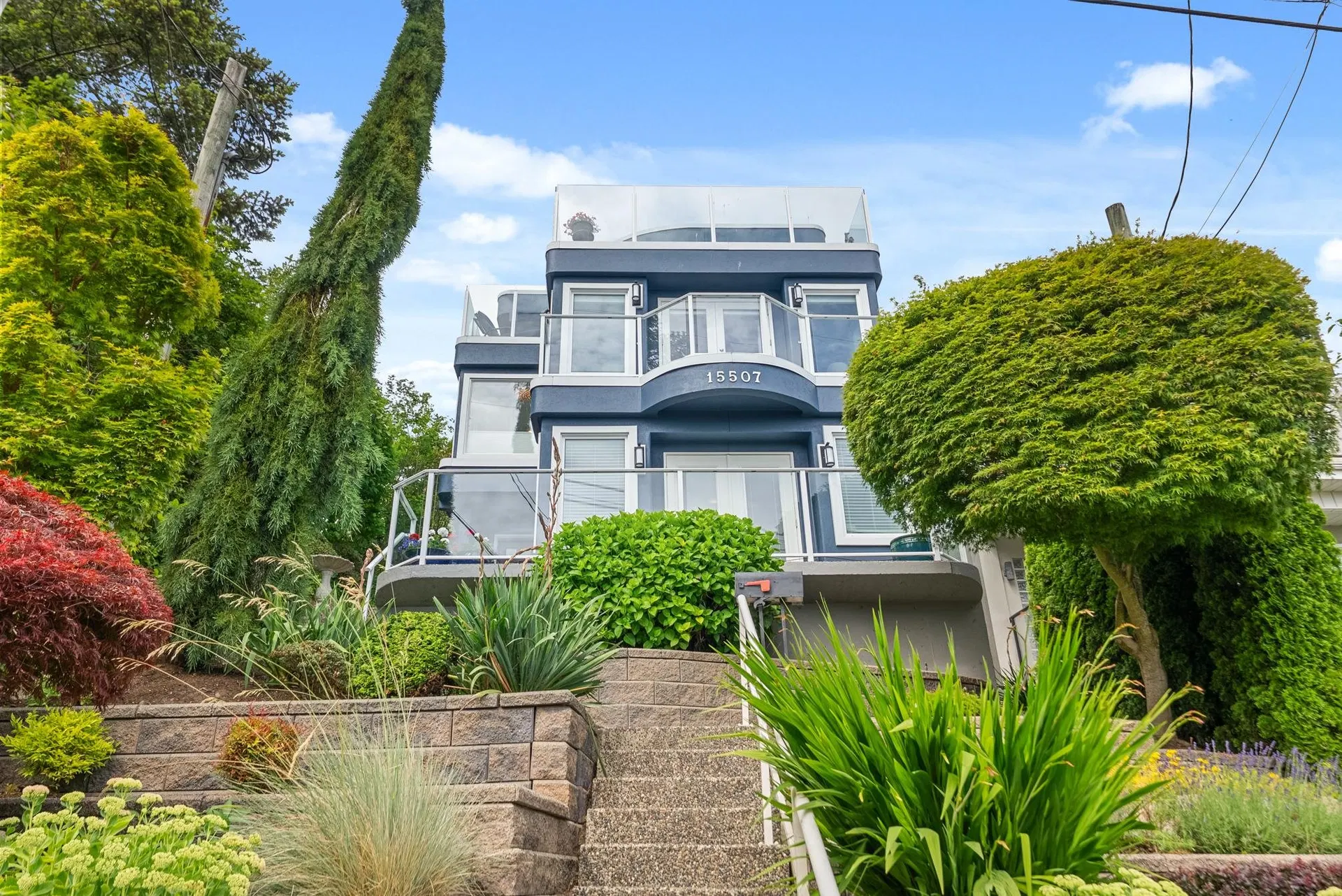 Photo 1 of 40 at 15507 Columbia Avenue