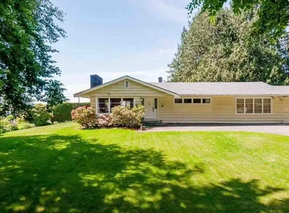 Photo 2 of 14 at 7441 Mckay Avenue