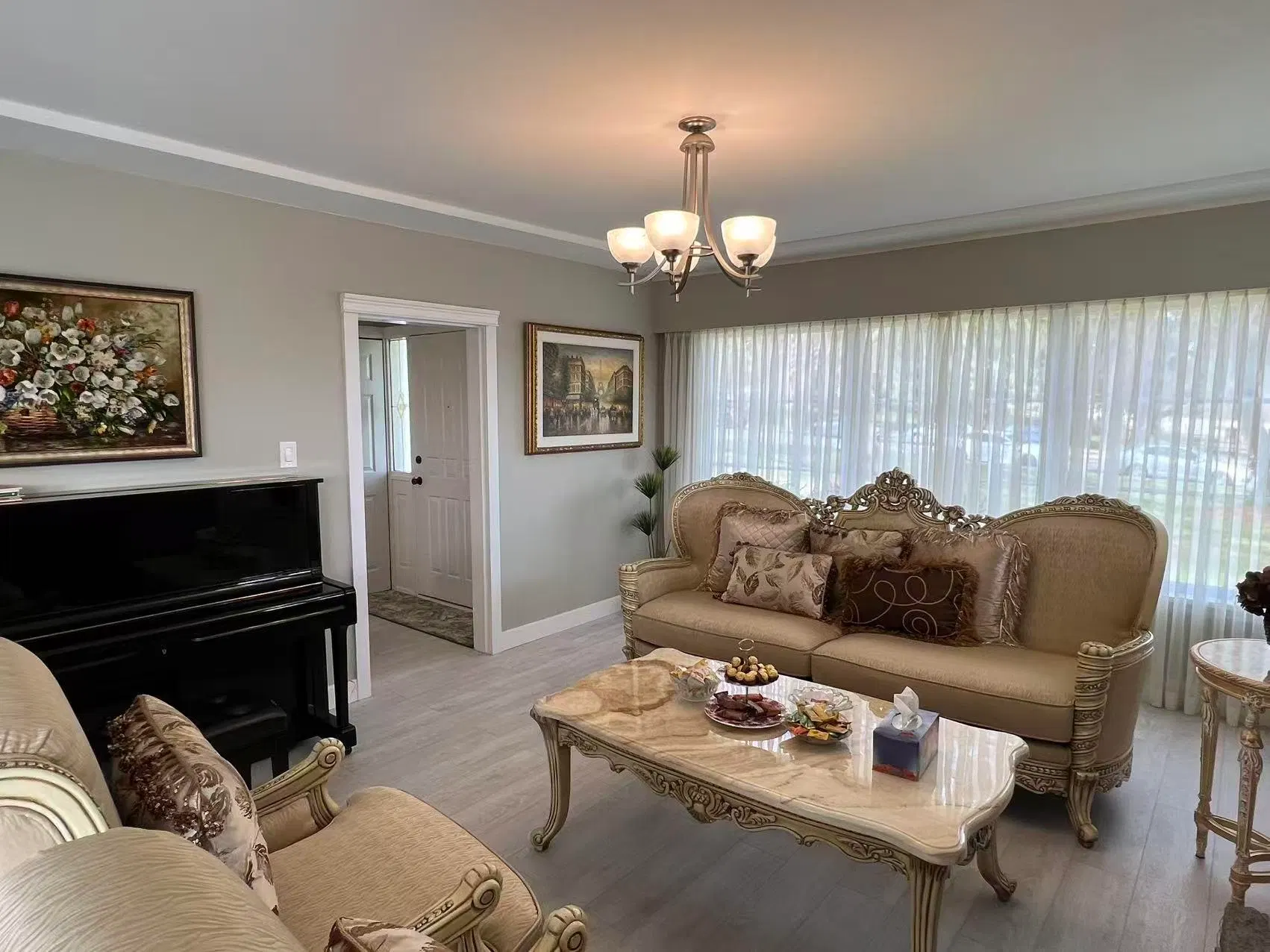 Photo 4 of 14 at 7441 Mckay Avenue