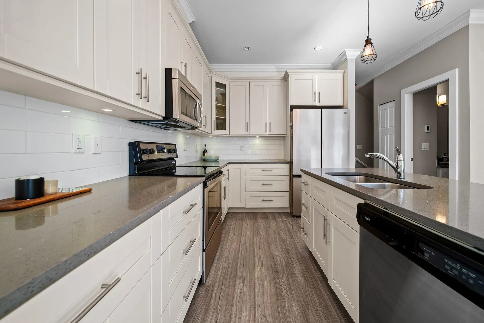 Photo 5 of 23 at #109 – 801 Roderick Avenue
