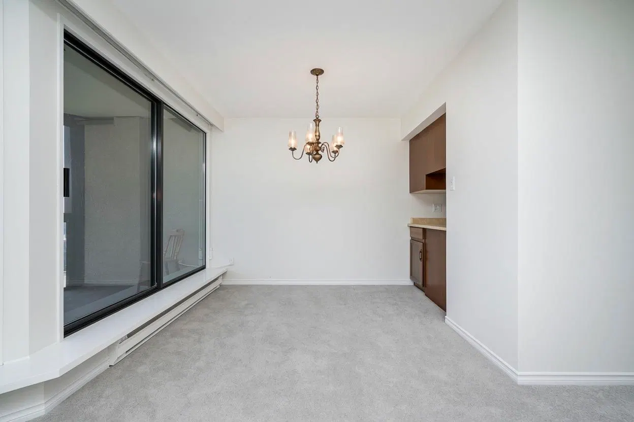 Photo 5 of 30 at #801 – 444 Lonsdale Avenue