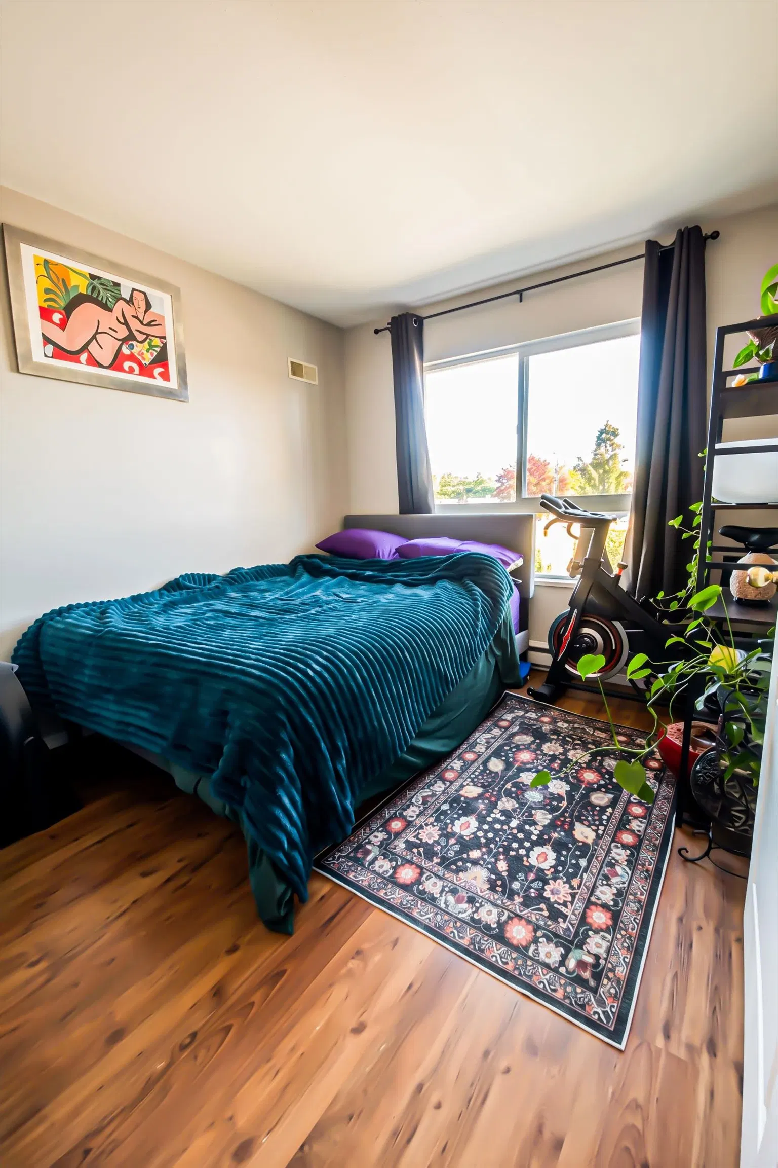 Photo 5 of 16 at PH10 – 760 Kingsway