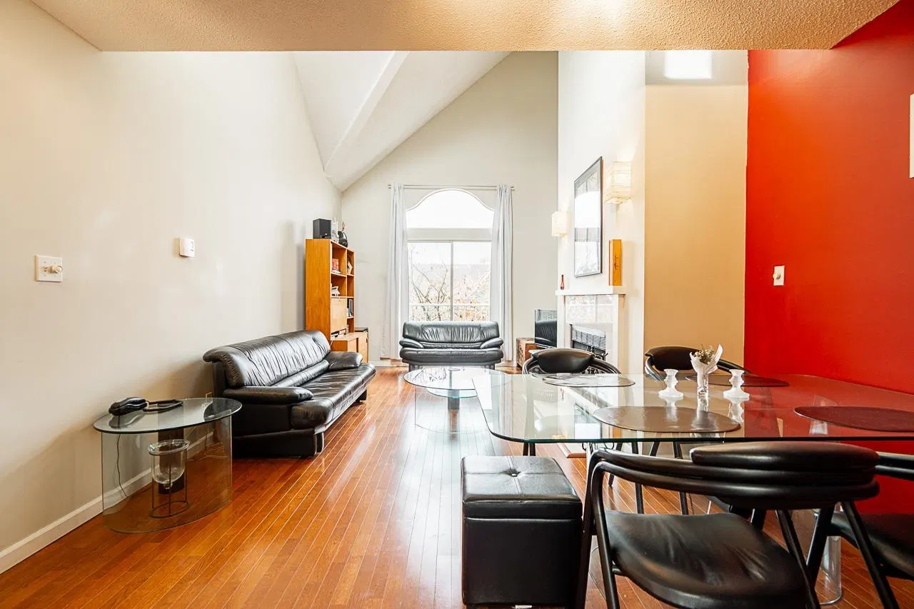 Photo 5 of 37 at 592 W 16th Avenue