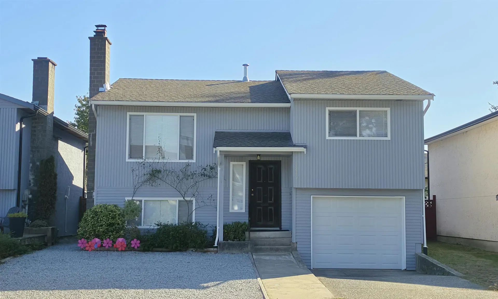 Photo 1 of 29 at 3220 Harwood Avenue