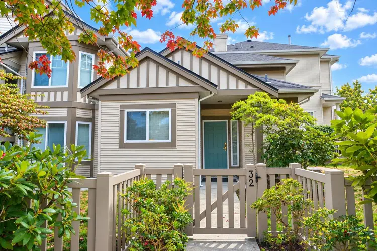 #32 – 3880 Westminster Highway