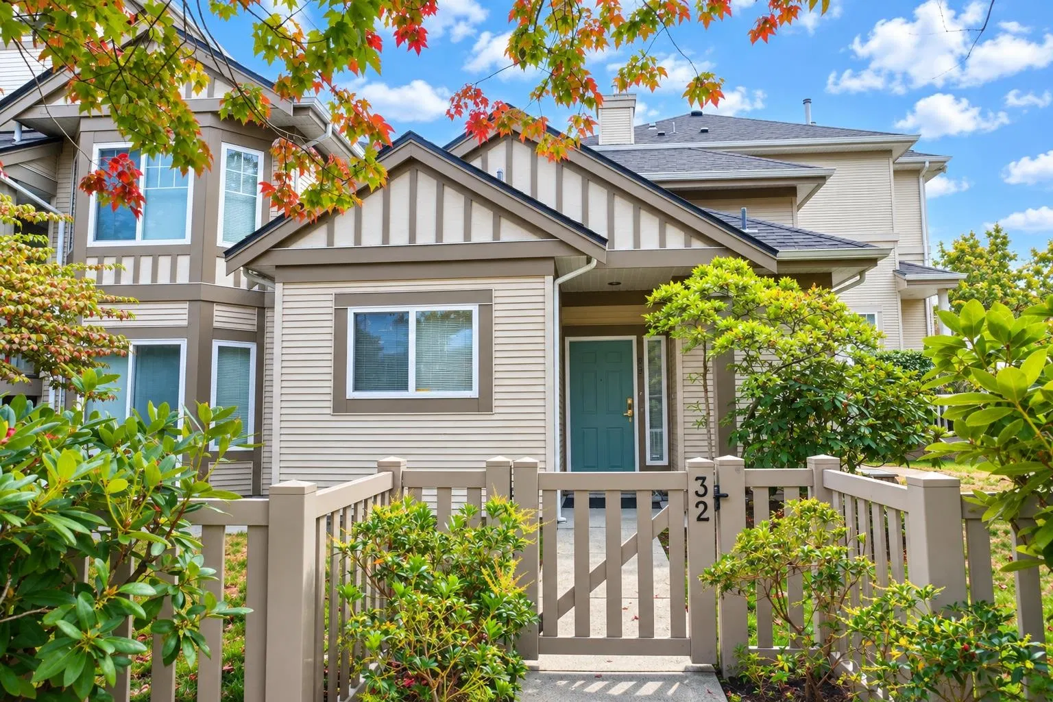 #32 – 3880 Westminster Highway