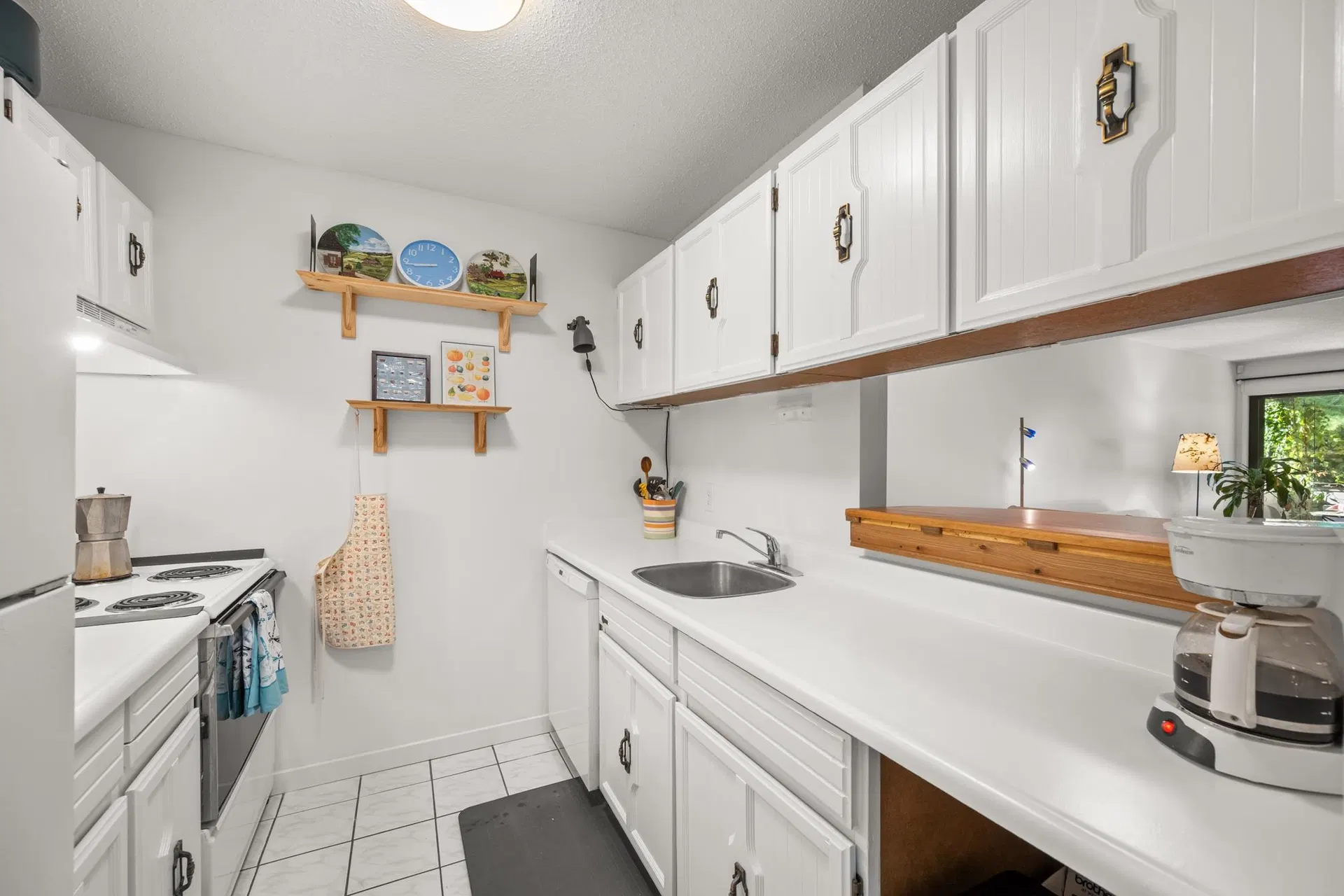 Photo 5 of 26 at #253 – 5421 10th Avenue