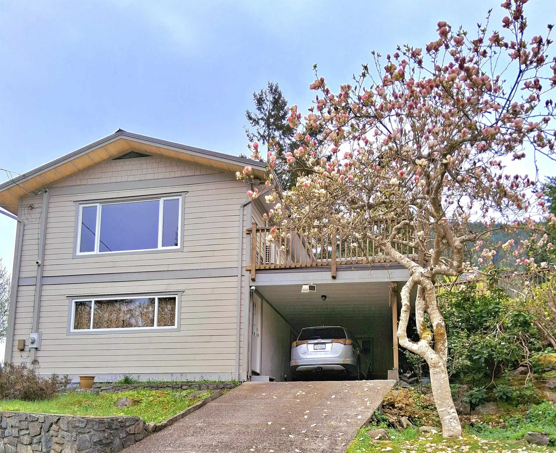 13096 Narrows Road