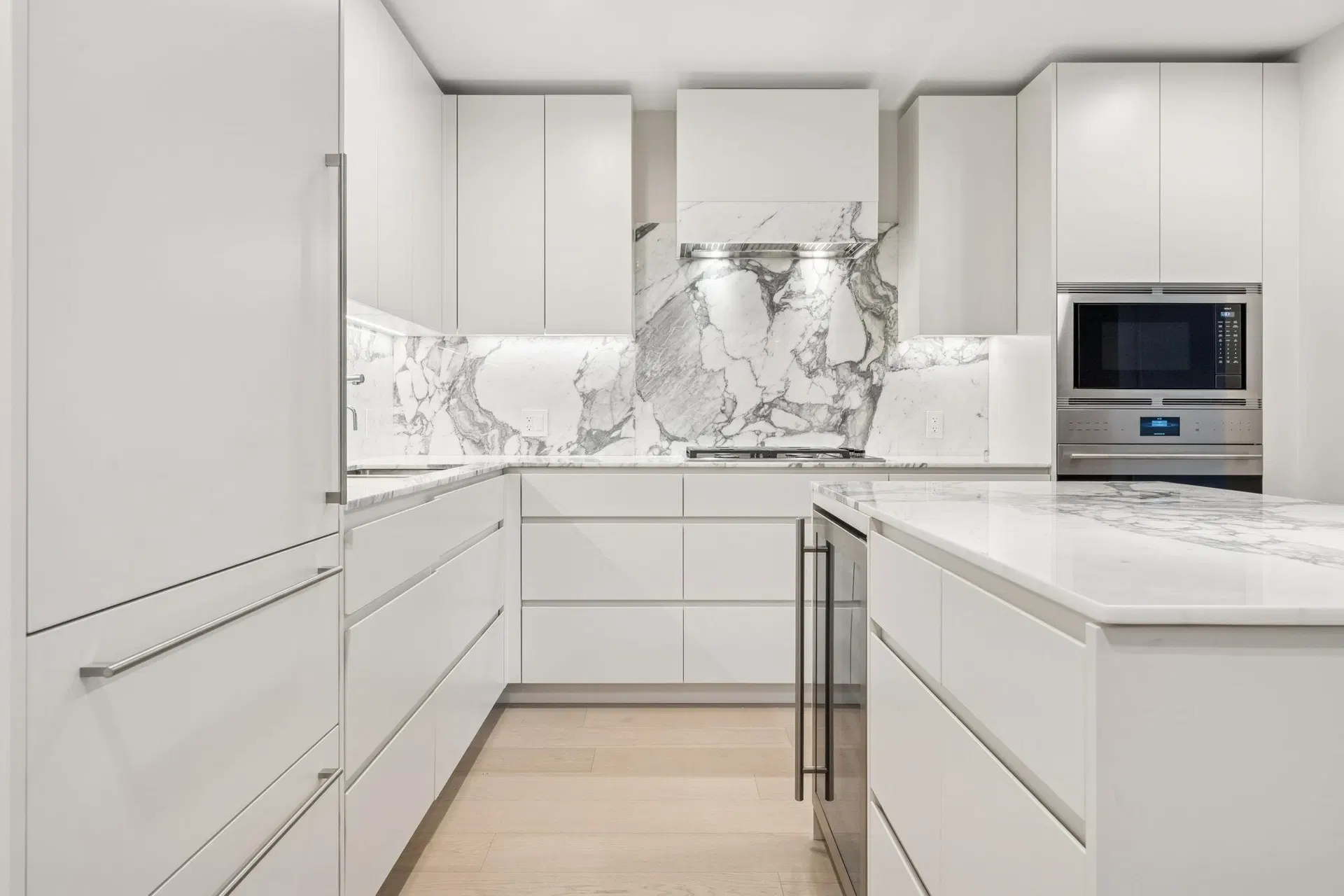 Photo 2 of 40 at #304 – 3668 W 10th Avenue