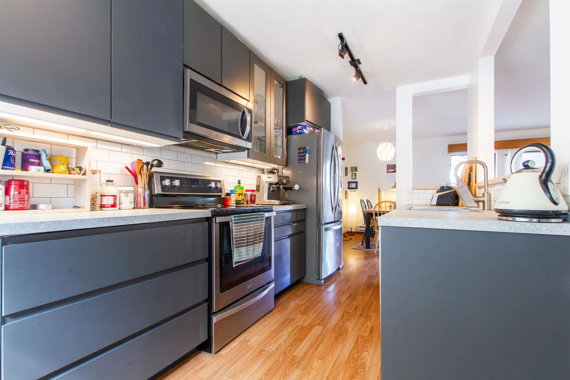 Photo 5 of 15 at #26 – 38455 Wilson Crescent