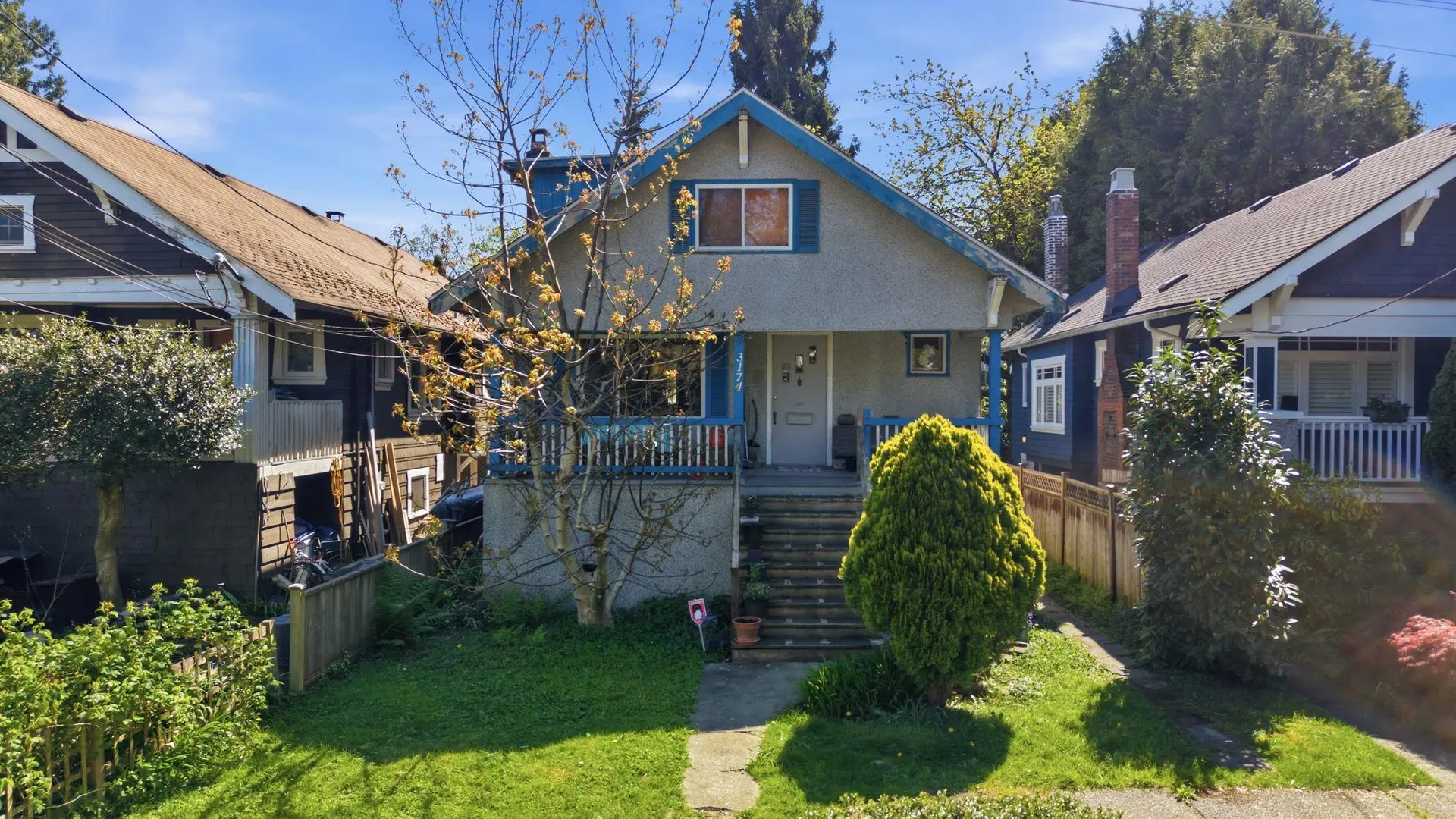 Photo 2 of 23 at 3174 W 5th Avenue
