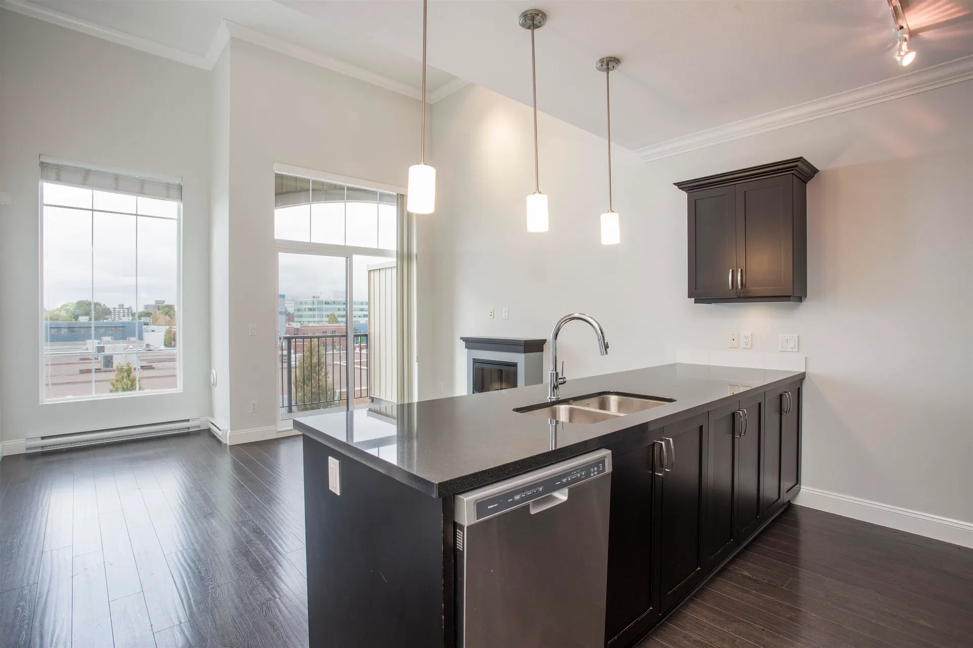 Photo 3 of 40 at #415 – 11882 226 Street