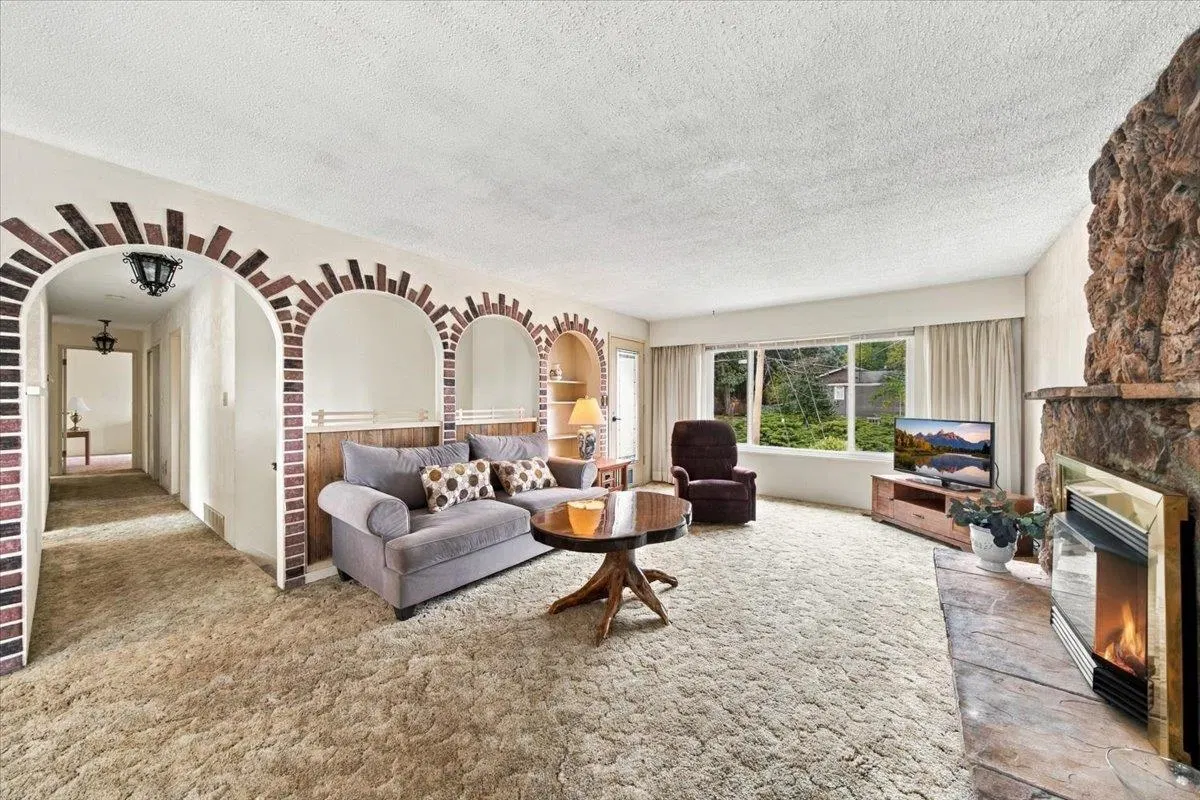 Photo 4 of 29 at 14790 55 Avenue