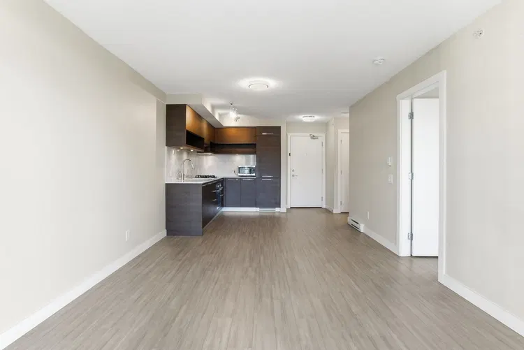 Photo 3 of 21 at #2103 – 570 Emerson Street