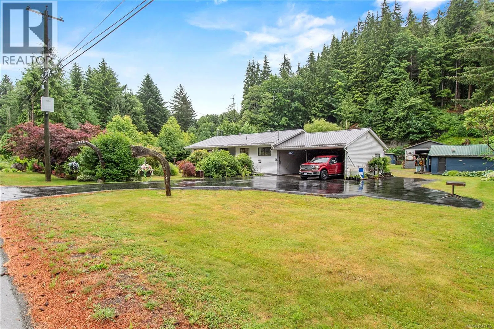 Photo 1 of 67 at 1276 Sayward Road
