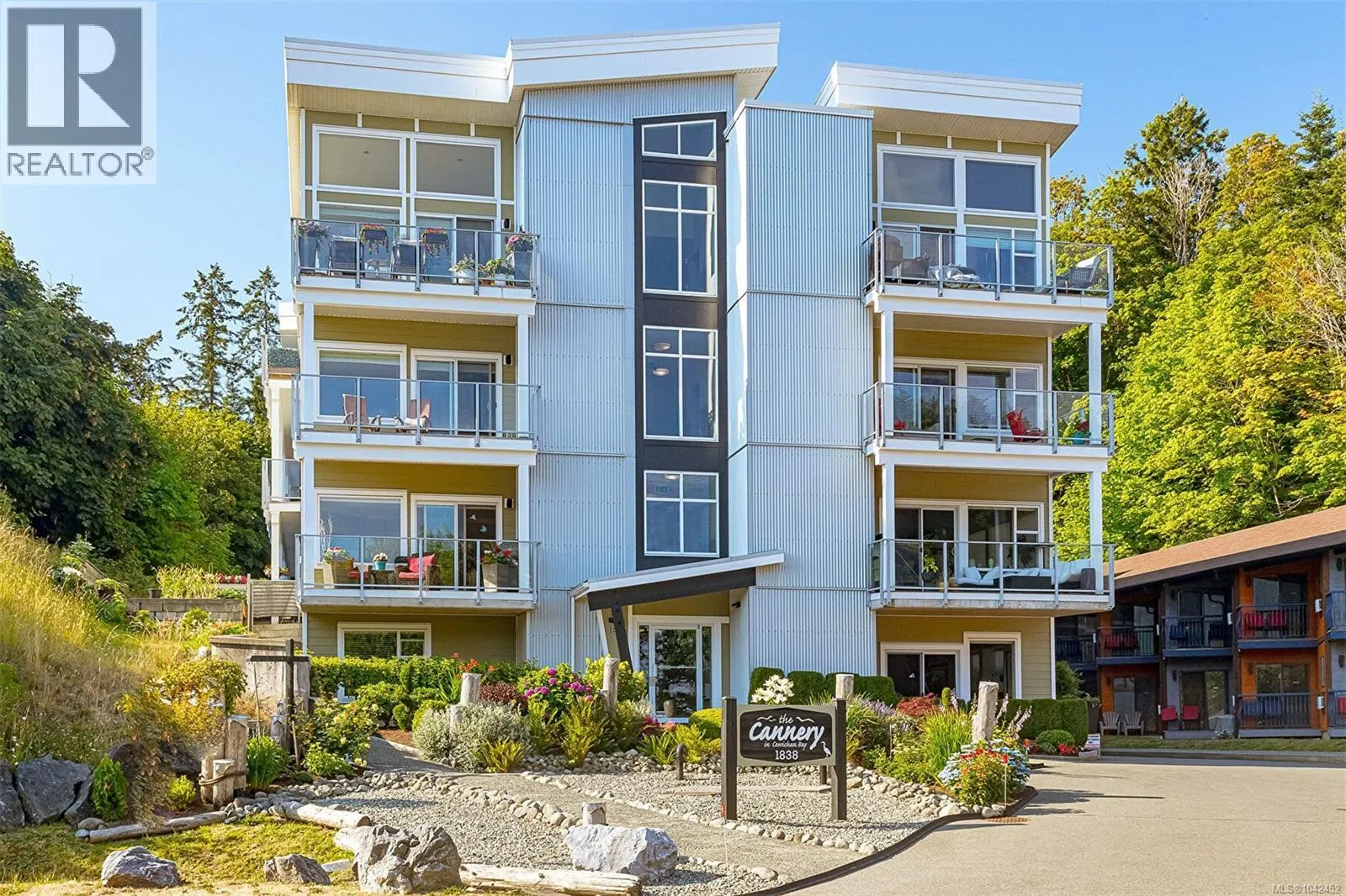 Photo 4 of 25 at #101 – 1838 COWICHAN BAY Road