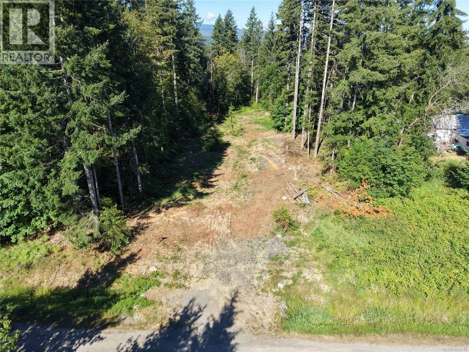 Photo 4 of 6 at 3570 Carriere Road