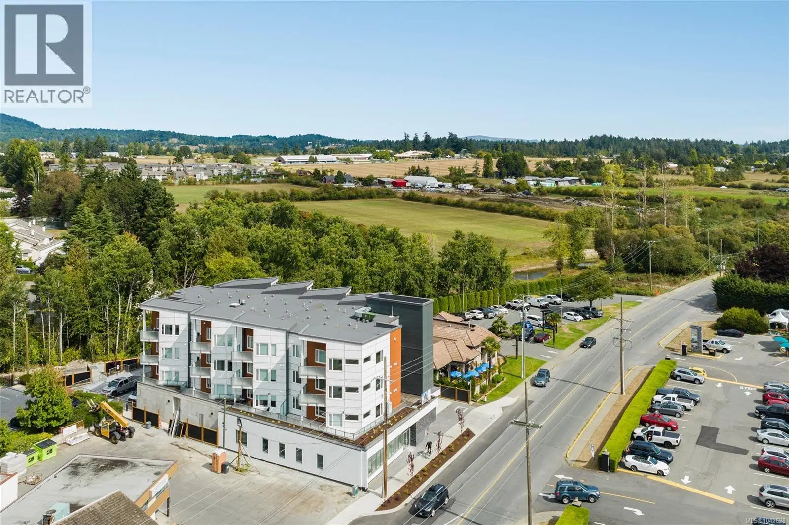 #203 – 7098 Wallace Drive