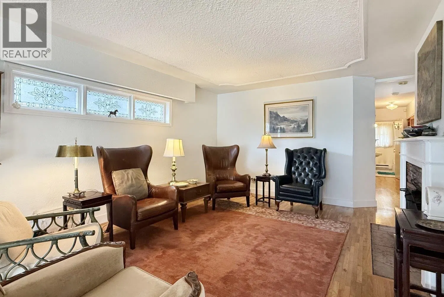 Photo 4 of 28 at 125 East 48TH Avenue