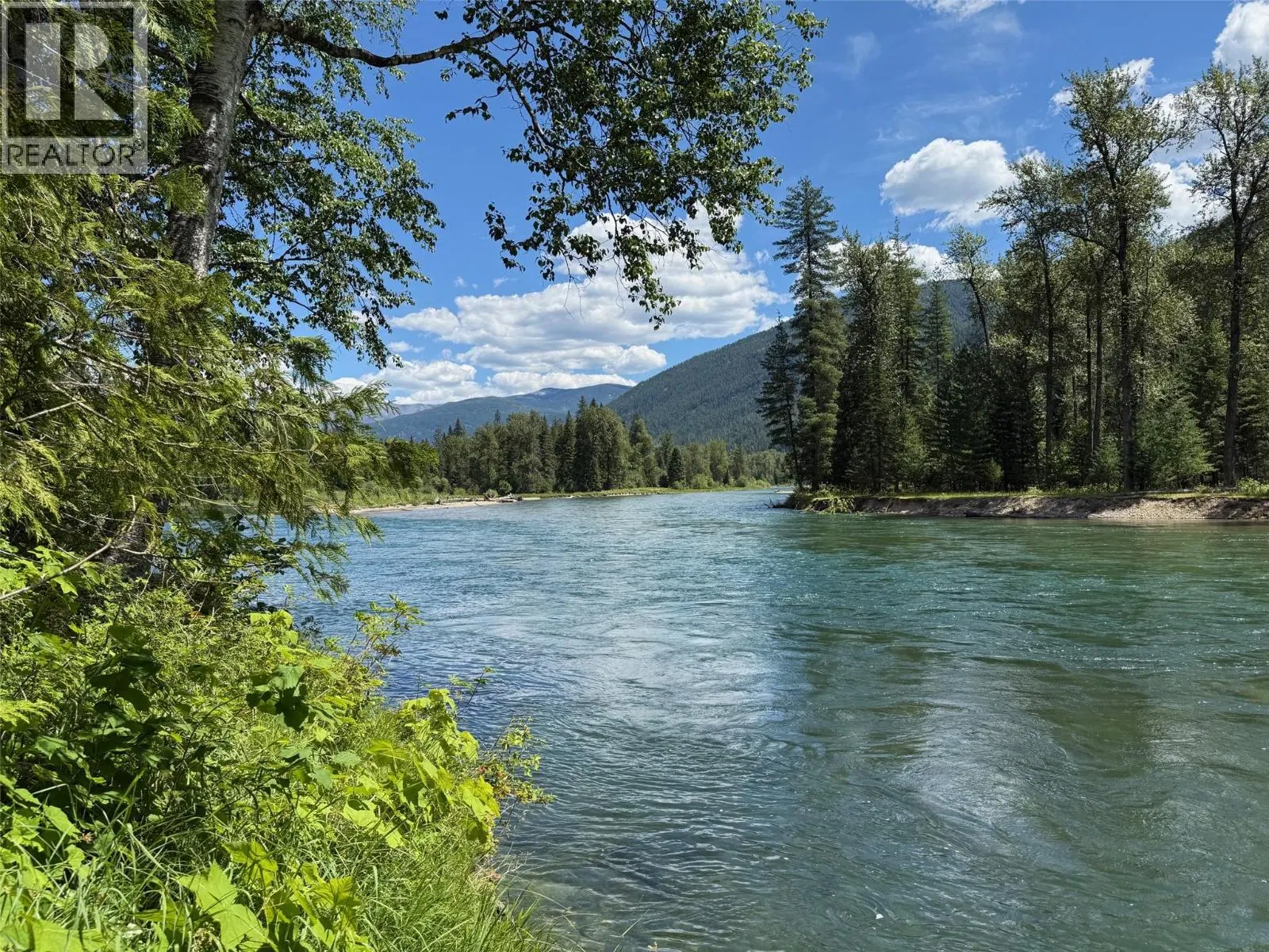 Photo 1 of 18 at 4774 Slocan River Road