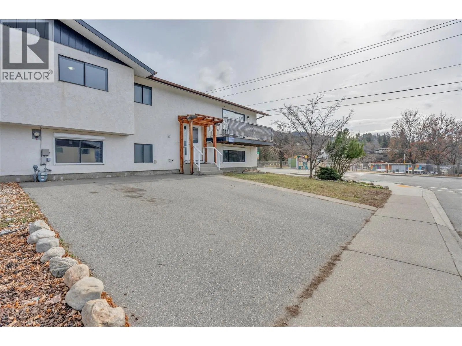 Photo 1 of 29 at 2550 Wiltse Drive
