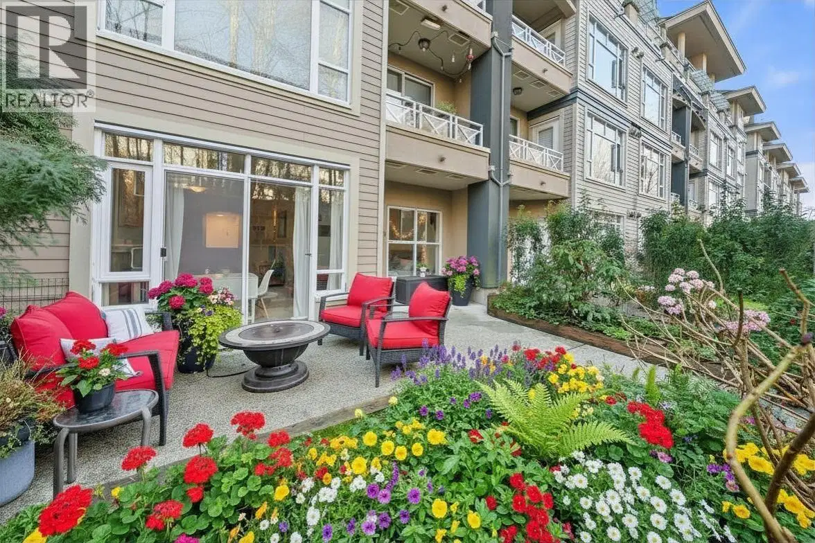 #215 – 3600 WINDCREST Drive