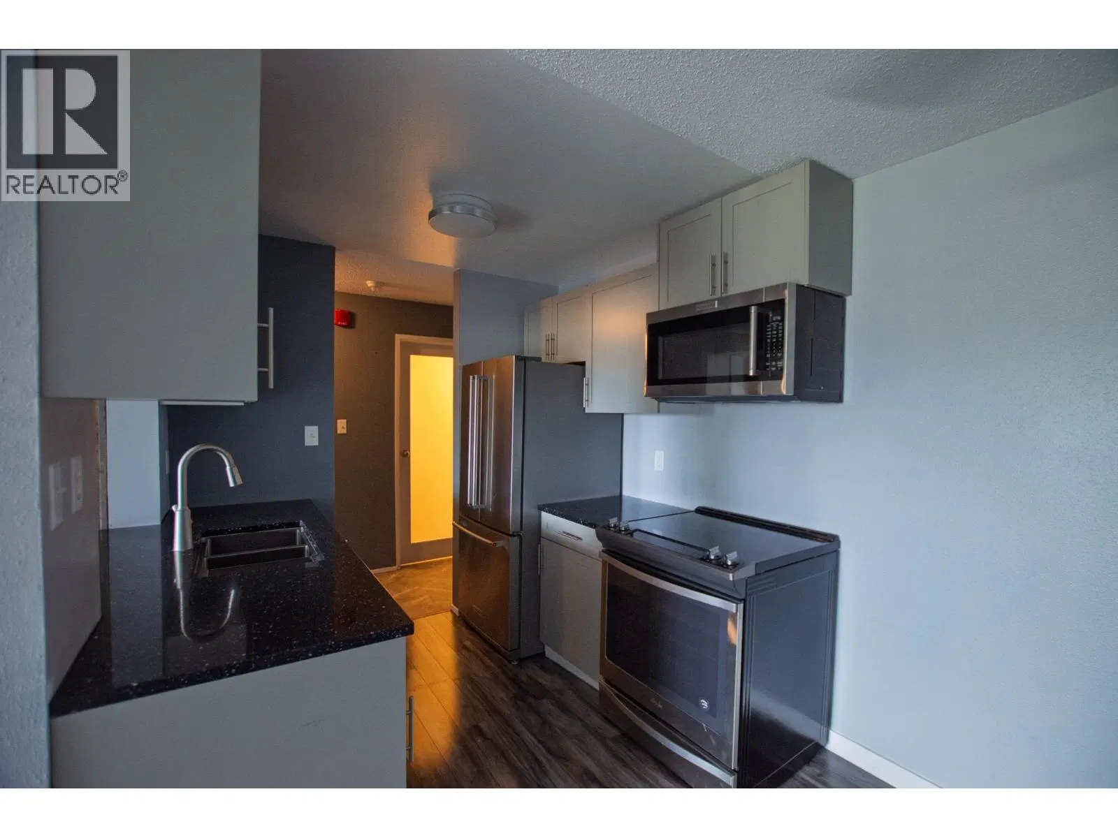 Photo 4 of 21 at #215 – 392 KILLOREN Crescent