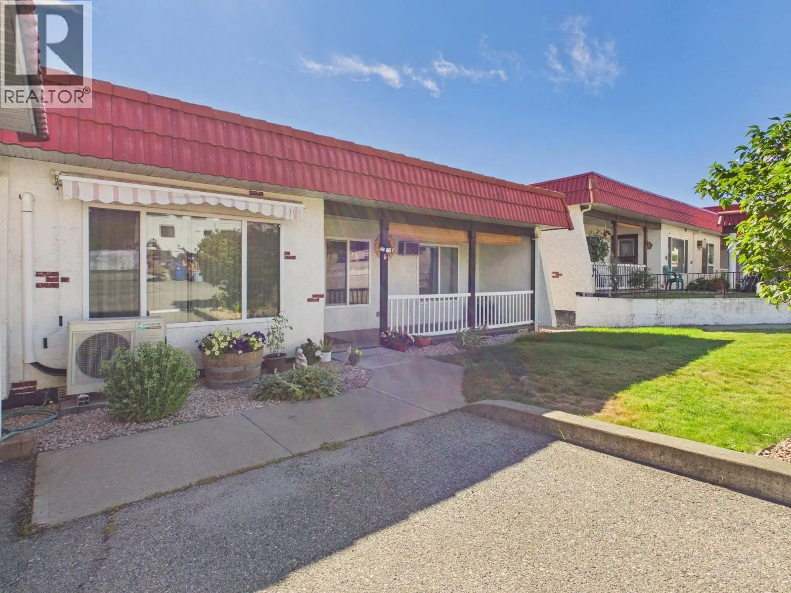 Photo 2 of 20 at #5 – 8010 VEDETTE Drive