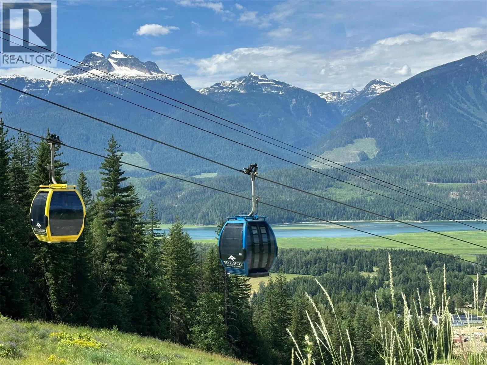 #22 – 2465 Monashee Court