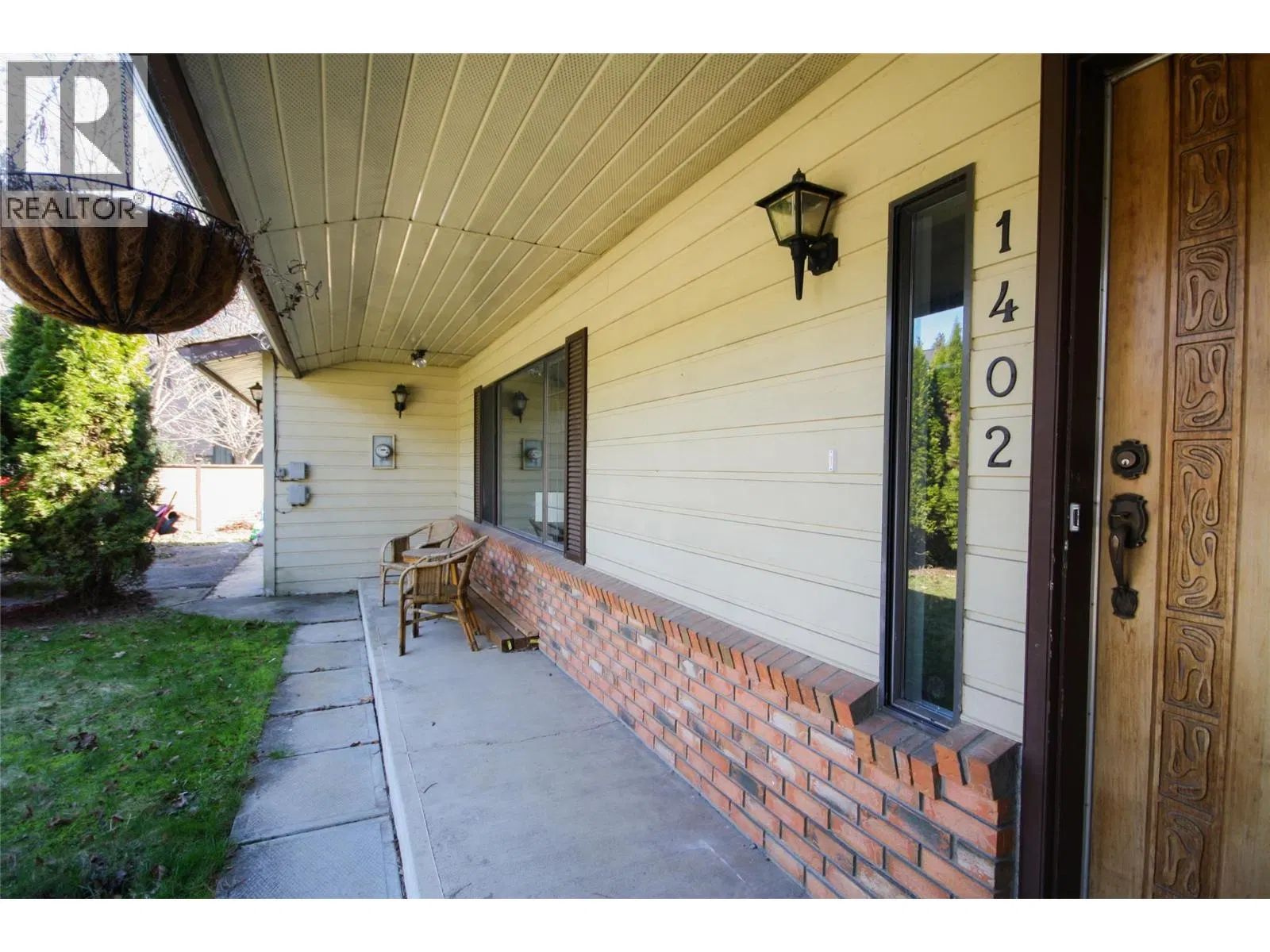 Photo 5 of 41 at 1402 Amhurst Road