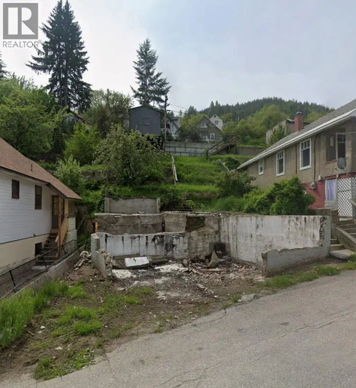 Photo 1 of 6 at 138 Reservoir Road