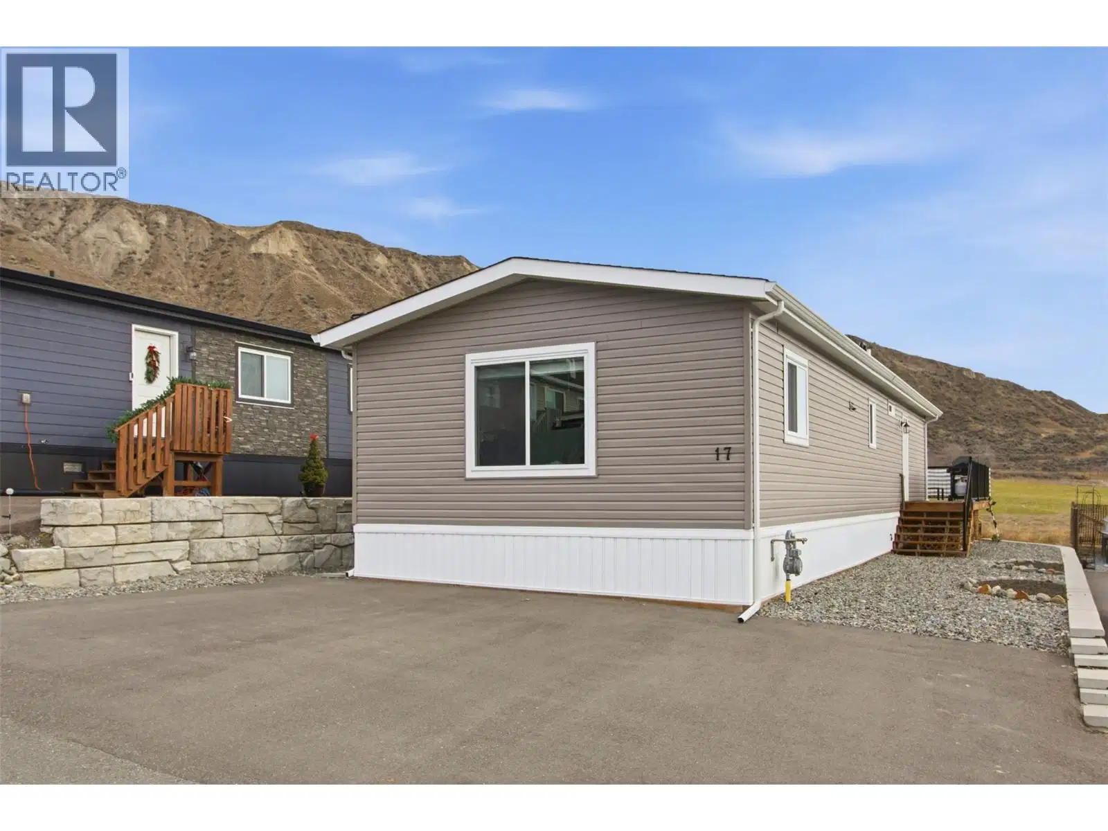 #17 – 712 Shuswap Road