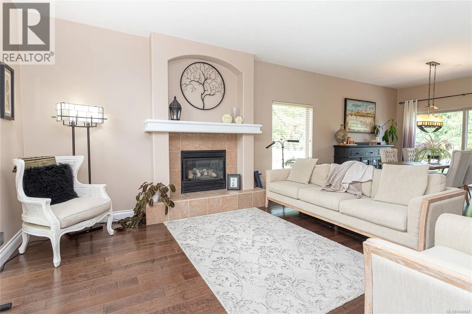 Photo 3 of 41 at 1191 Rosemount Close