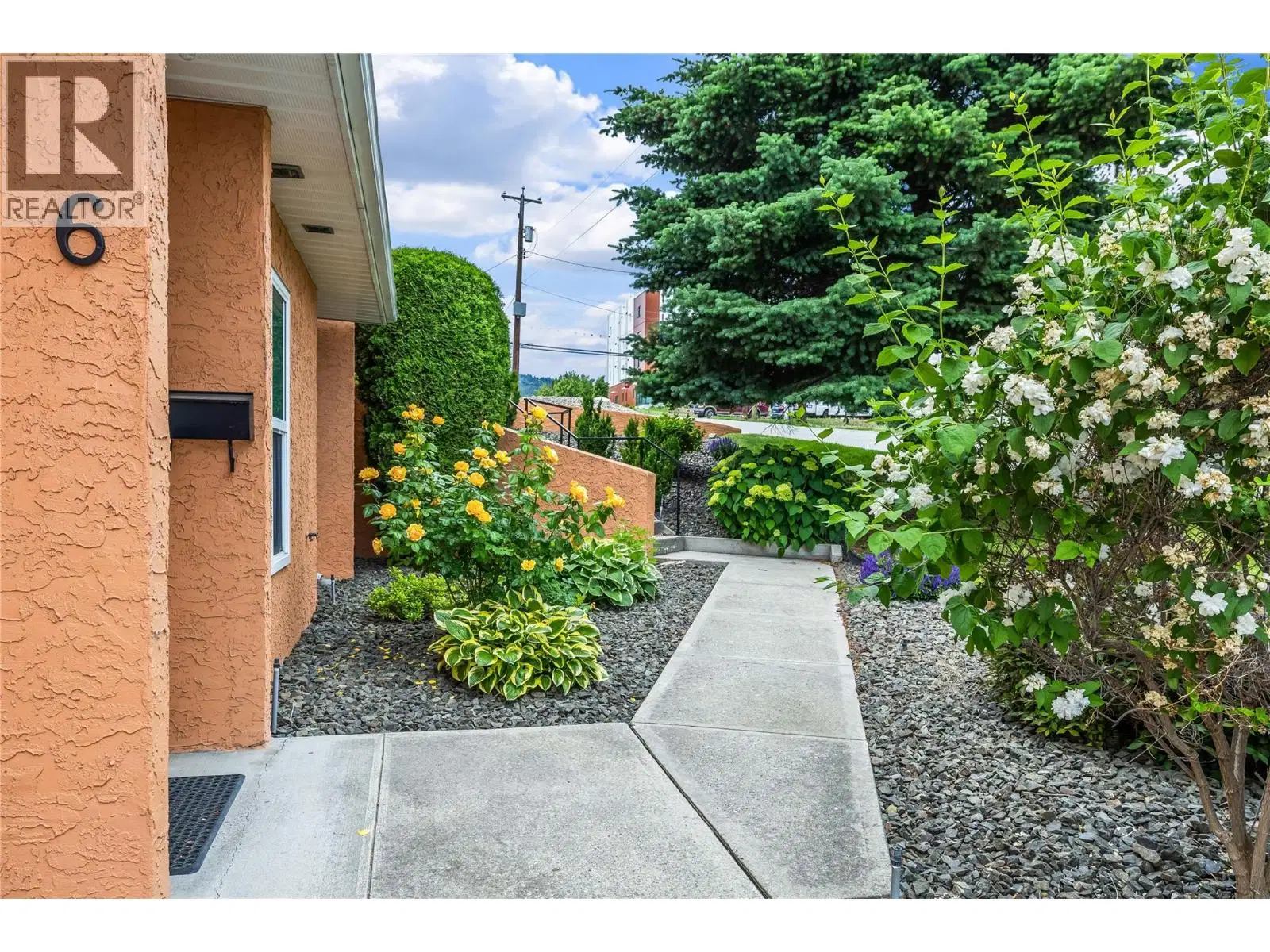 #6 – 2433 Ingram Road