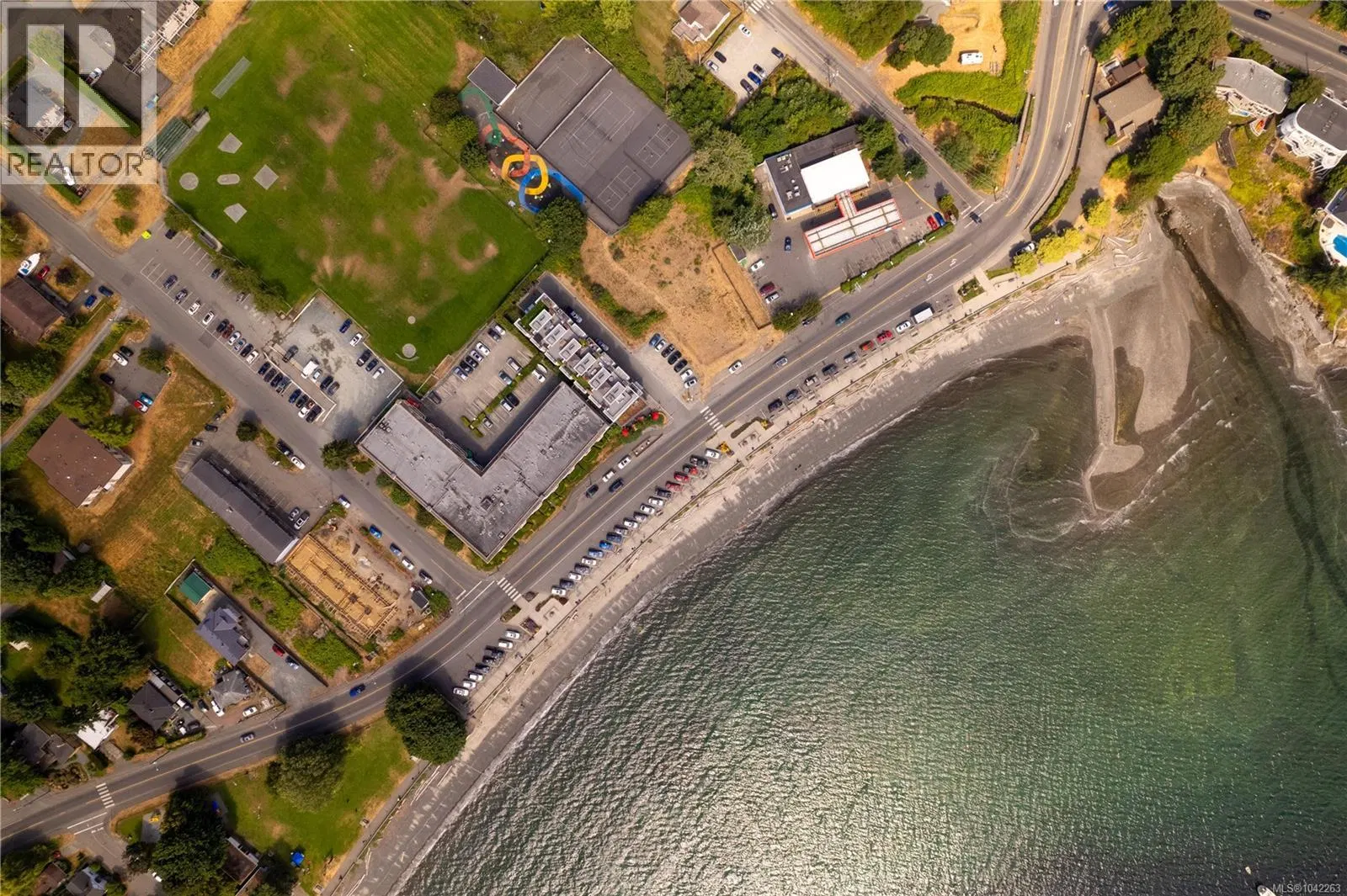 Photo 2 of 71 at #101 – 2835 Departure Bay Road