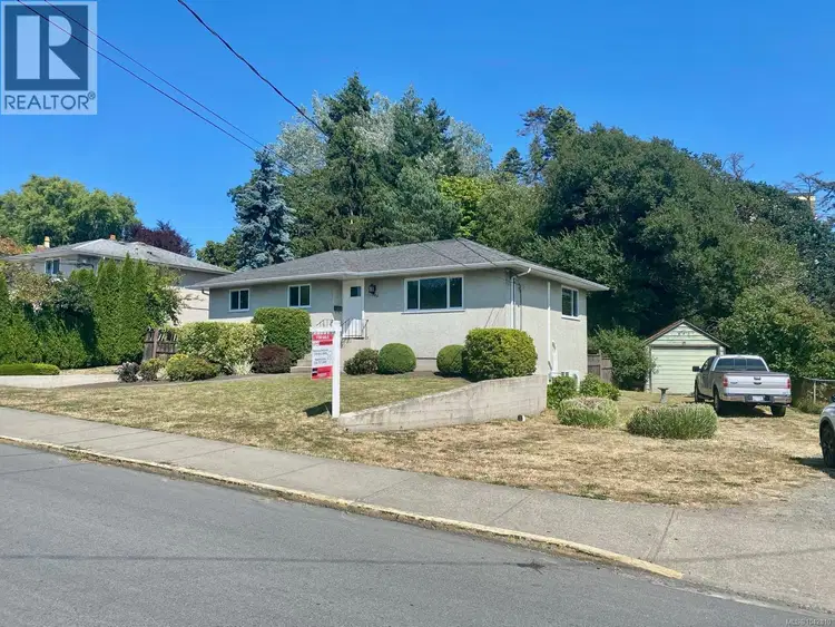 883 Lampson Street