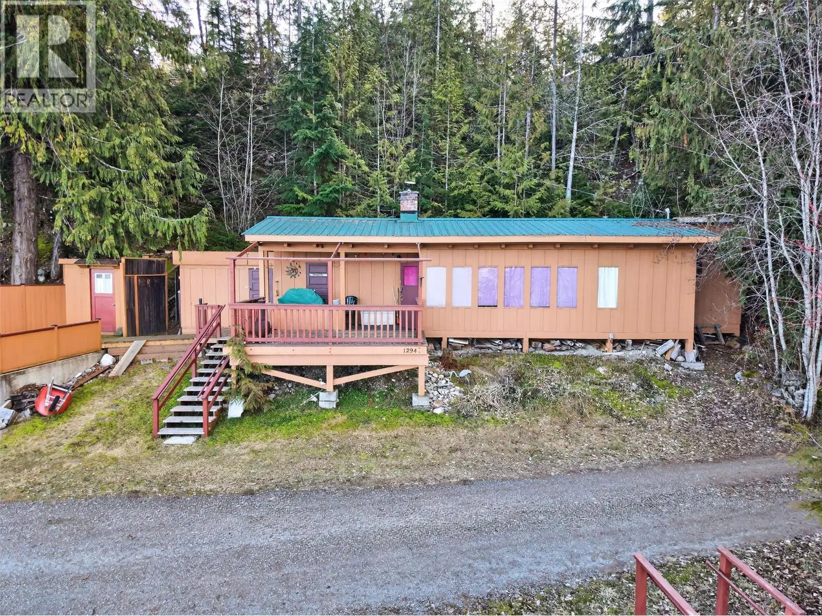 1294 Green Road