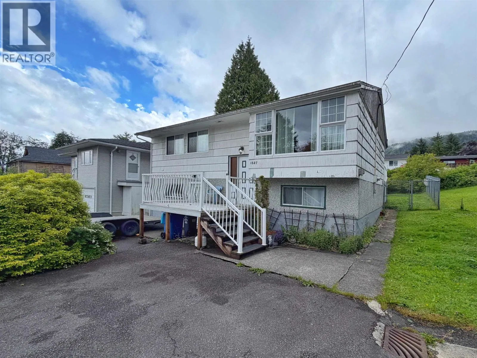 Photo 1 of 20 at 1627 ATLIN Avenue