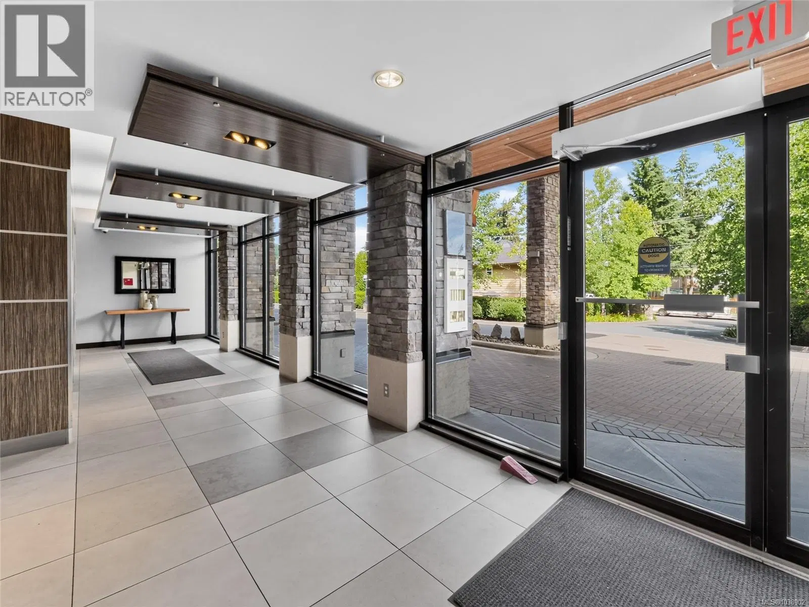Photo 4 of 38 at #511 – 623 Treanor Avenue