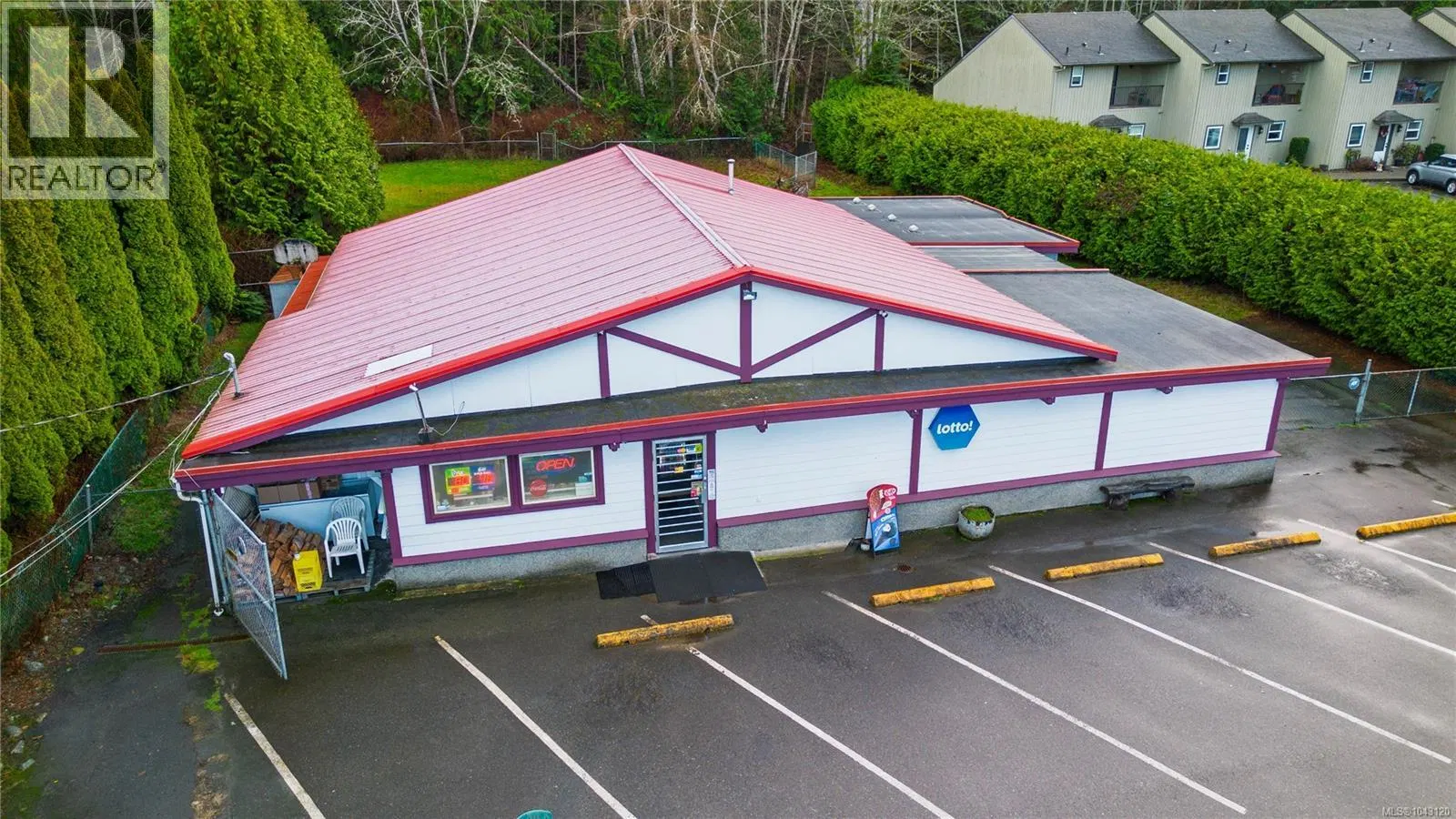 3346 Island Highway