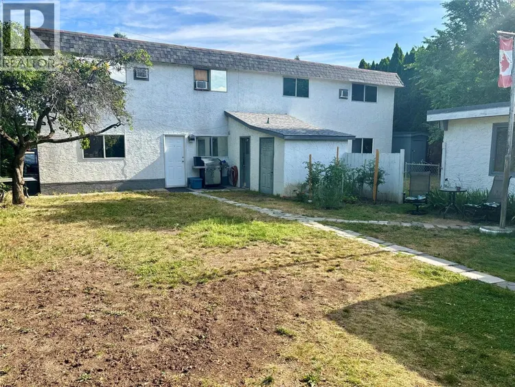 Photo 4 of 19 at 1175-1179 Raymer Avenue