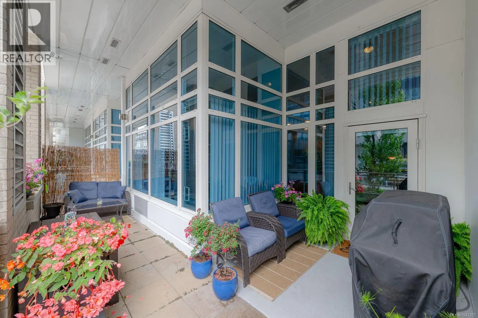 Photo 1 of 61 at #103 – 38 Front Street