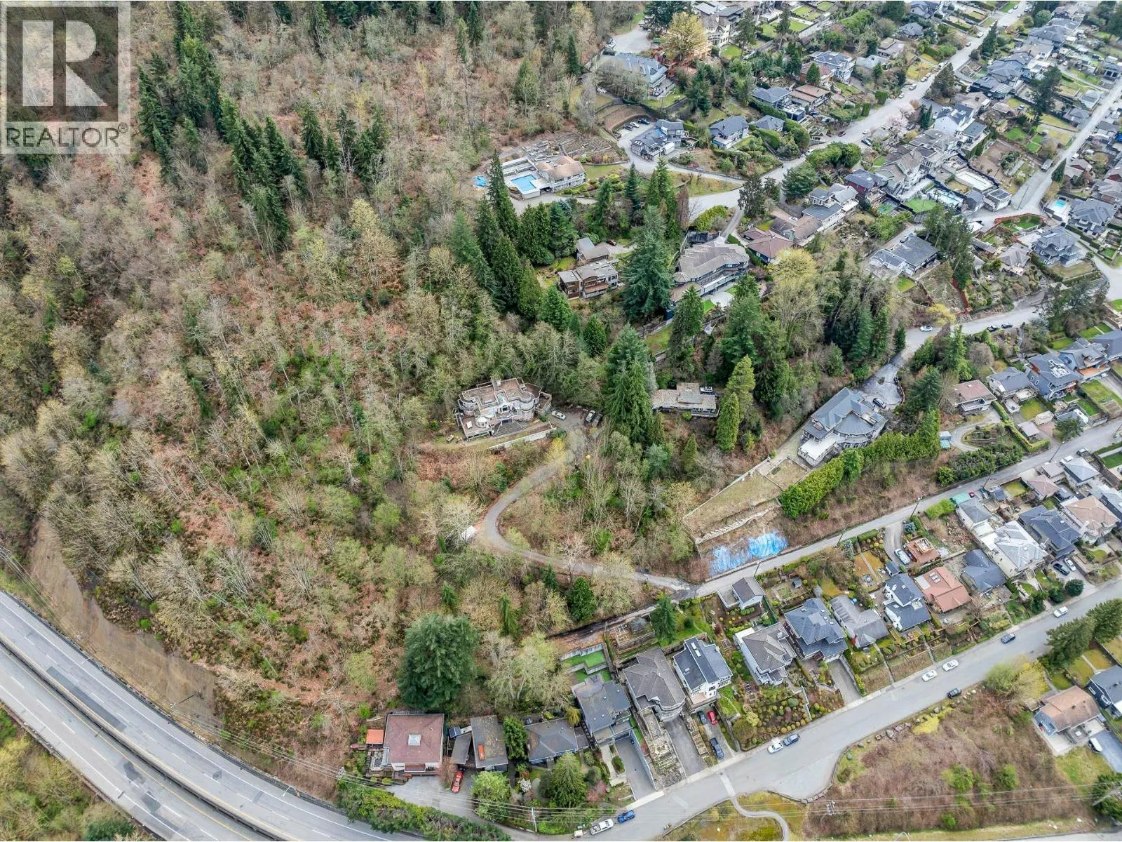 Photo 3 of 39 at #7235 & – 7356 BAYVIEW & BRAESIDE Drive