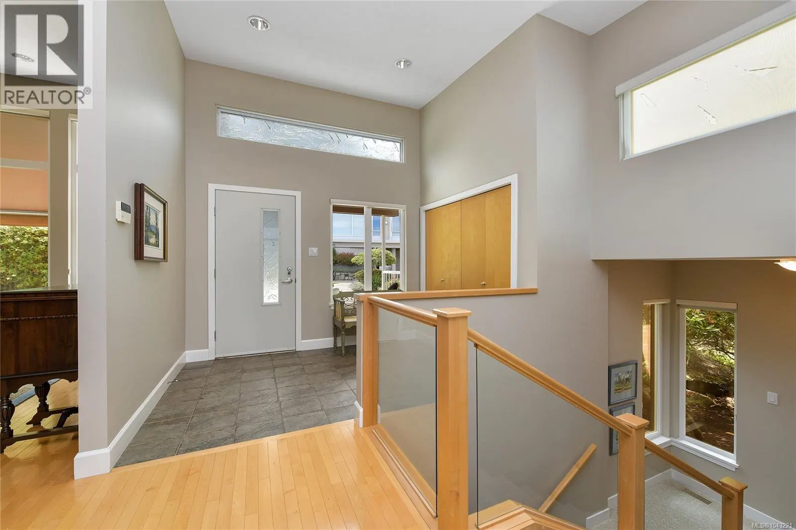 Photo 3 of 58 at 763 Sayward Hill Terrace