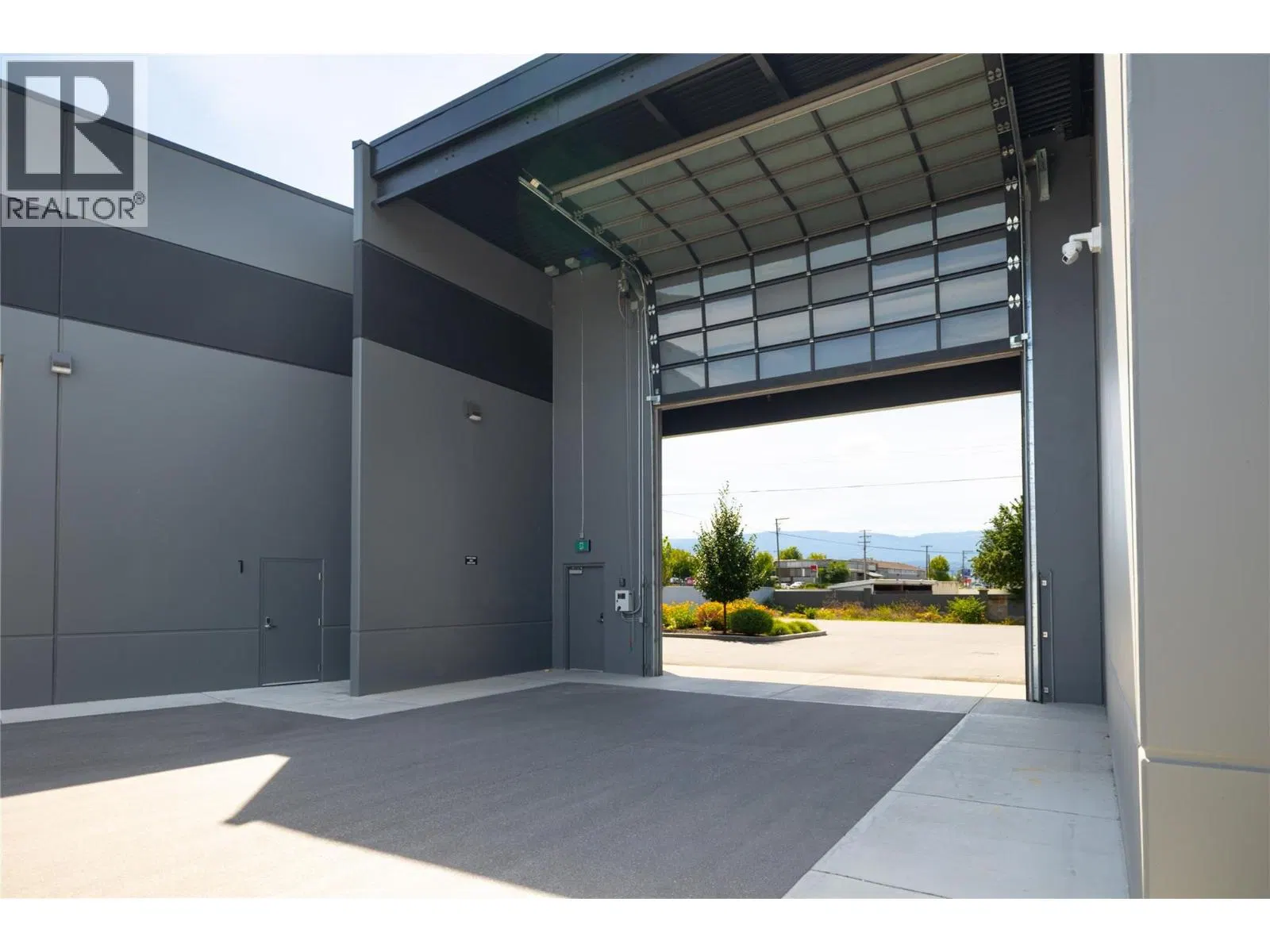 Photo 3 of 35 at #19 – 3101 45th Avenue