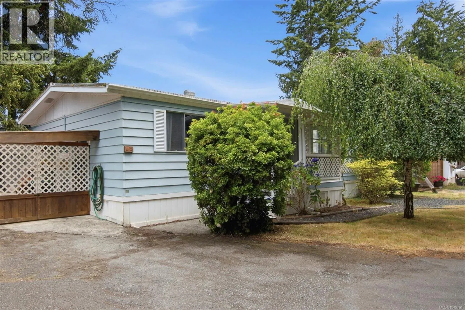 Photo 1 of 24 at #25 – 1247 Arbutus Road