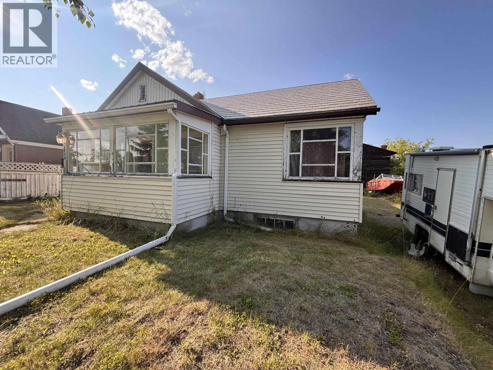 Photo 2 of 3 at 2066 ROSS Crescent