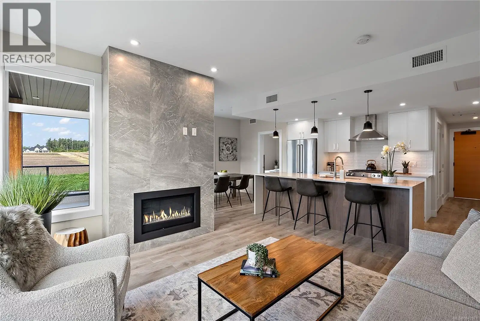 #602 – 2520 Hackett Crescent